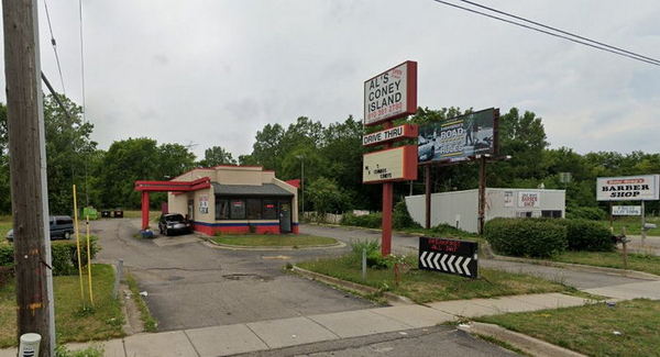 A&W Restaurant - Flint - 2802 S Dort Hwy
